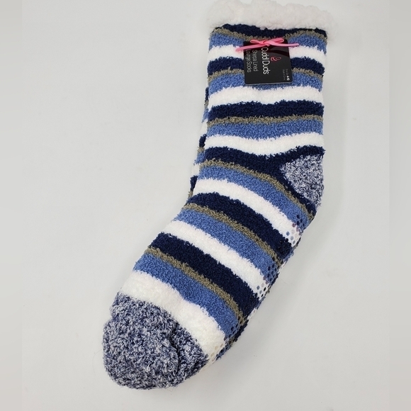 NWT CUDDLDUDS SHERPA LINED LOUNGE SOCKS SLIPPERS NON SKID BLUE STRIPE SHOE 4-10 - Picture 1 of 9